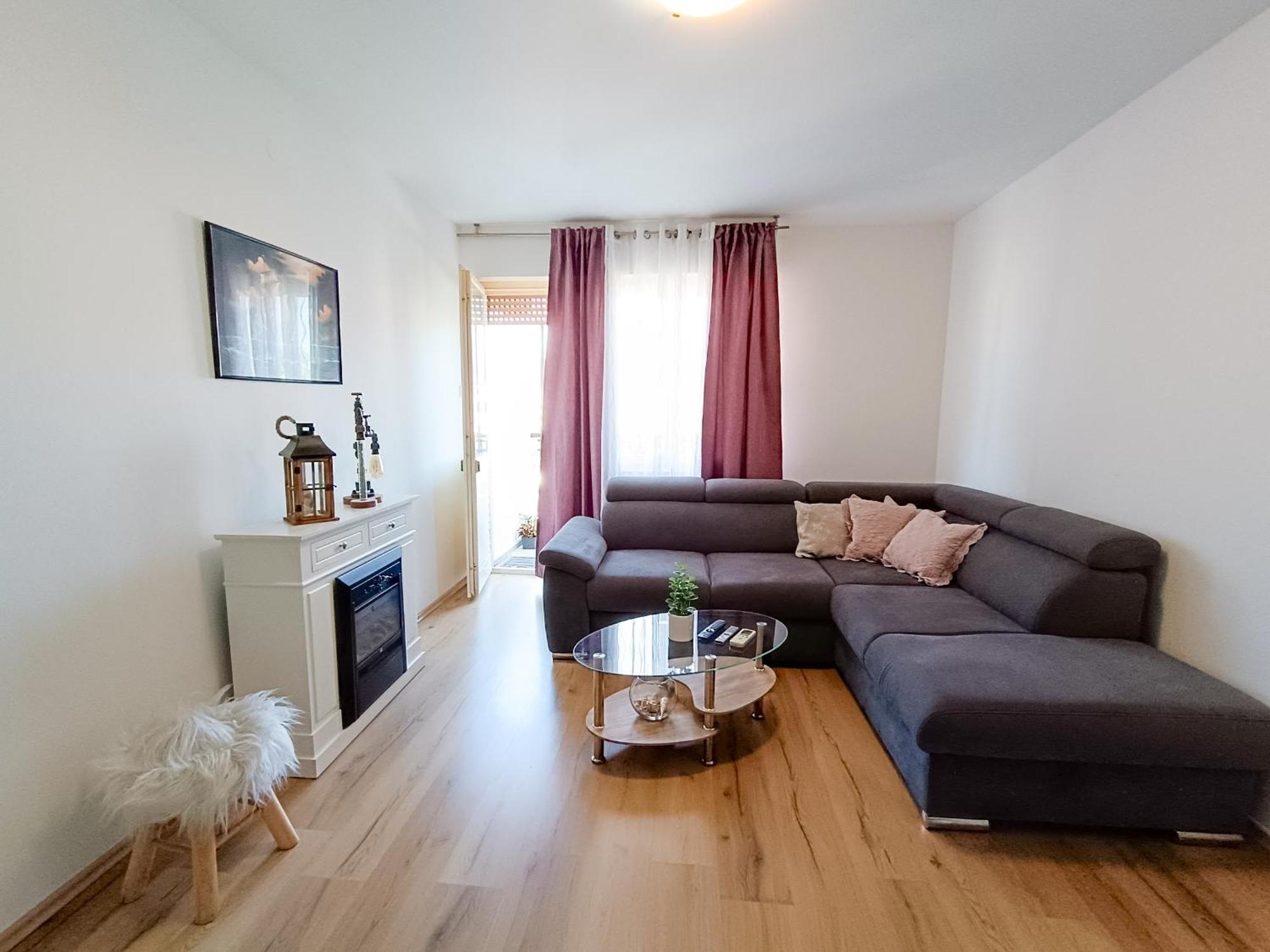 Apartment Retro *
