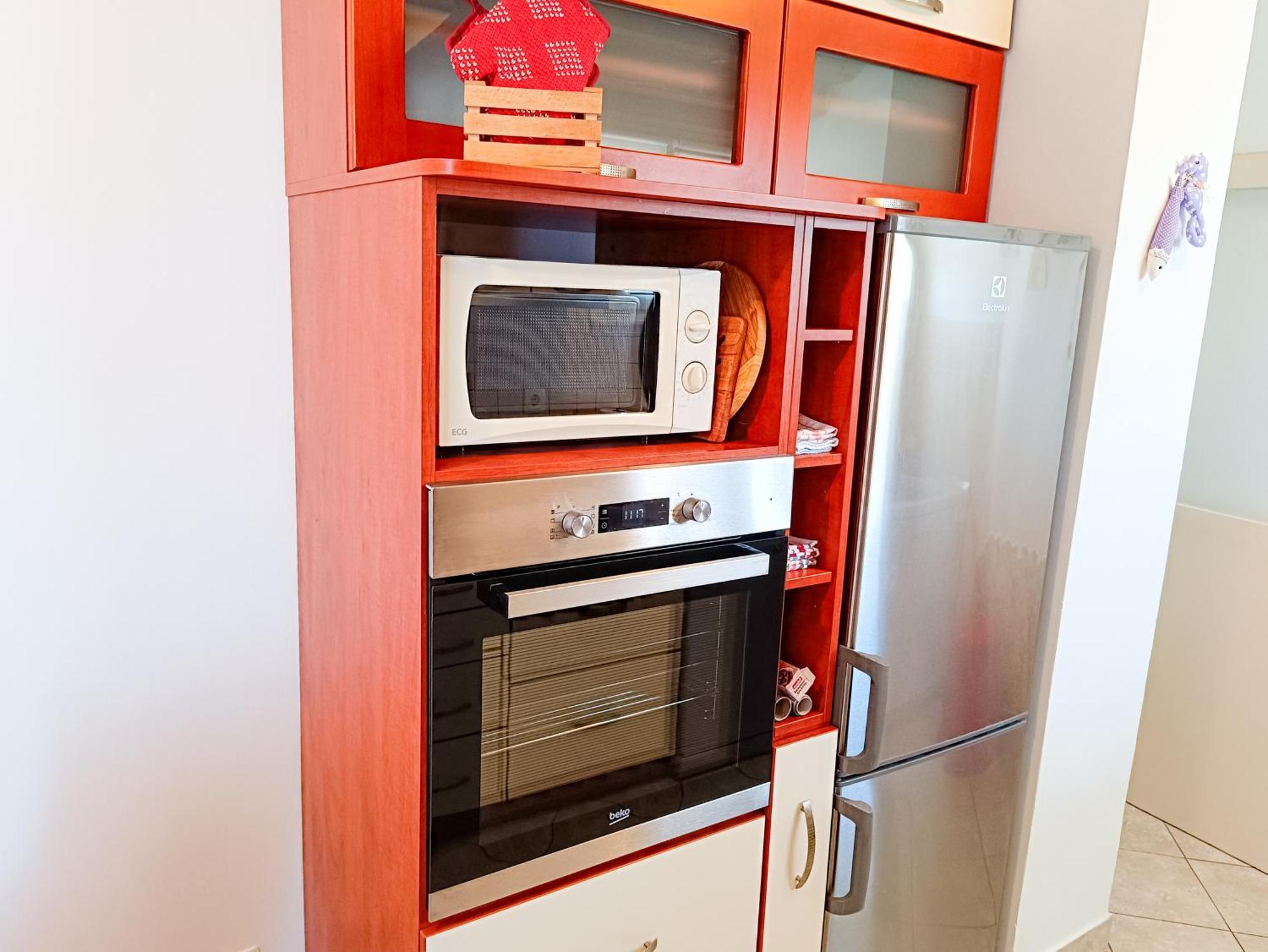 Retro Apartment Split